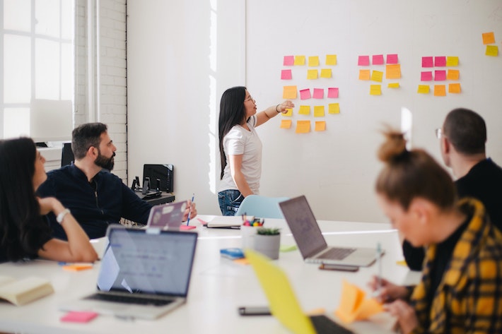 Why most stories will never make you sales (and the 3 types that work for almost everyone)