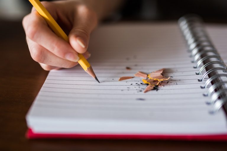 Copywriting Tip: Easiest Way To Write  A Headline