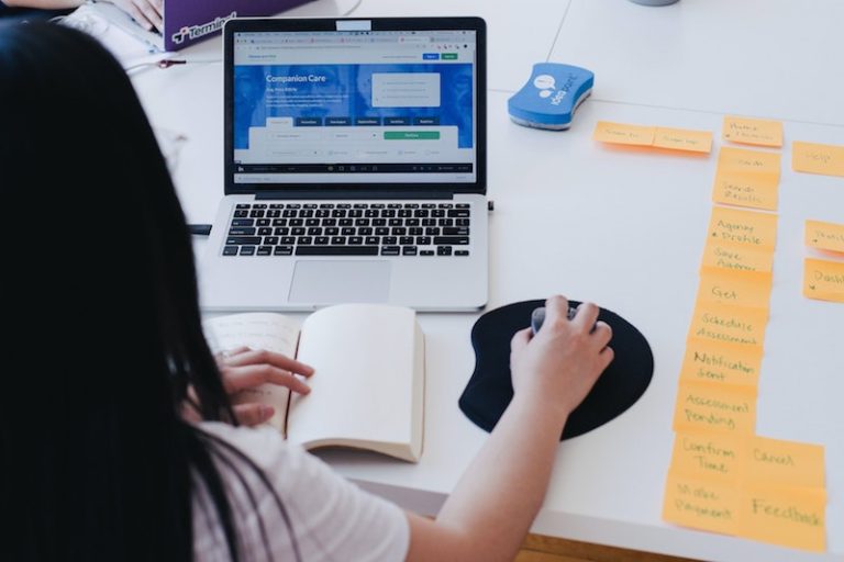 3 ways to win clients as a storyteller